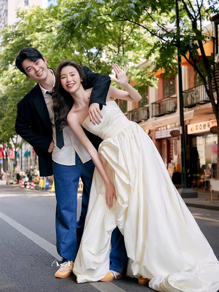 Modne koreańskie dżinsowe stro – Photography Wedding recenzja i cena